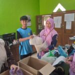 SMPN 2 Karangtengah Bersama RAPI Demak Dirikan Dapur Kemanusiaan untuk Korban Banjir