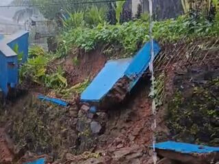Hujan Deras Landa Bungbulang, Banjir dan Longsor Terjadi di Sejumlah Lokasi