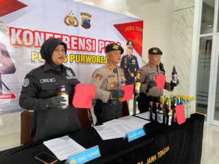 Polres Purworejo Tindak Peredaran Miras, Enam Orang Diamankan dalam Operasi Tiga Hari
