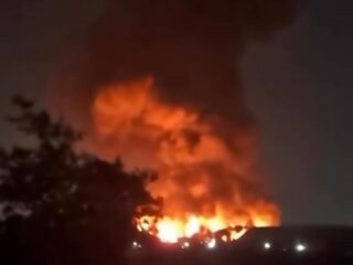 Gudang Pabrik di Maribaya Tegal Dilanda Kebakaran, Kerugian Ditaksir Rp15 Miliar