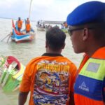 Sedekah Laut Alasdowo 2026 Berlangsung Khidmat, Polisi Pastikan Keamanan Prosesi Larung Sesaji