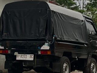 Warga Tuntang Didampingi Kuasa Hukum Laporkan Kehilangan Mobil ke Polda Jateng