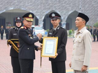 Polda Banten Beri Apresiasi kepada Anggota Berprestasi di Bidang Teknologi dan Komunikasi