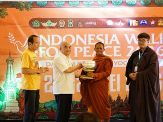 Danrem 072/Pamungkas Hadiri Pelepasan Bhikkhu IWFP 2026 di Yogyakarta