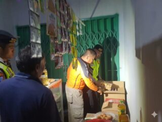 Razia di Tiga Kecamatan, Polres Demak Amankan 324 Botol Miras dan Mesin Pres