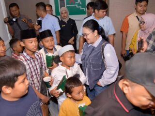 Nobar _Children of Heaven_ Bareng Anak Panti, Wali Kota Semarang Tebar Motivasi Raih Cita-cita