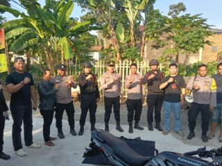 Warga Leles Garut Temukan Granat Diduga Sisa Revolusi, Jibom Polda Jabar Musnahkan di Lokasi Aman