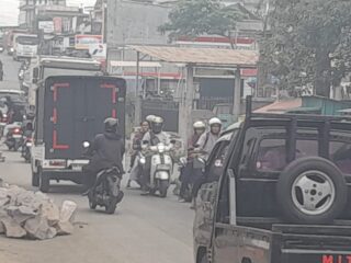 Jalan Rusak dan Debu Tambang Picu Keluhan Warga Bergas, GRIB Jaya Siap Dampingi Aspirasi Masyarakat