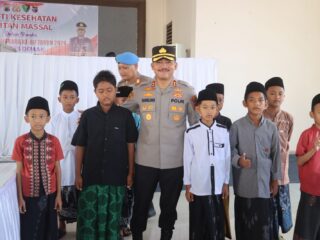 Sambut HUT Bhayangkara ke-80, Polres Demak Gelar Khitan Massal dan Cek Kesehatan Gratis untuk Warga