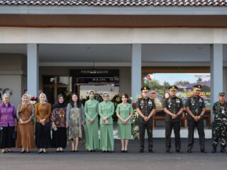 Kasad Beri Pembekalan 517 Taruna Akmil, Pangdam IV/Diponegoro Turut Dampingi Persiapan Calon Perwira TNI AD