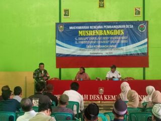Dukung Pembangunan Desa, Babinsa Cepogo Hadiri Musrenbangdes Kembang Kuning Boyolali