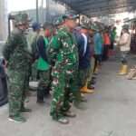 Kejar Target 100 Persen, Satgas TMMD Bersama Warga Kebut Bongkar Bekisting dan Ratakan Tanah di Serengan
